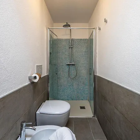 La Casa Gialla Relax In Collina Con Piscina Lejlighed *