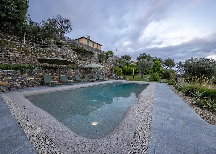 La Casa Gialla Relax In Collina Con Piscina