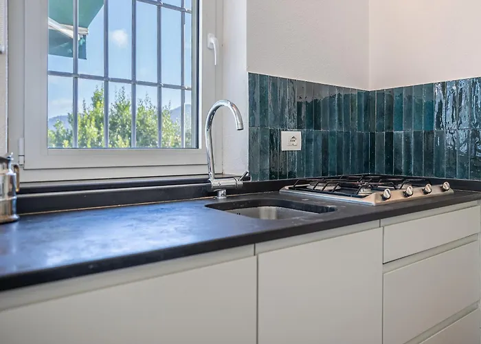 Lägenhet La Casa Gialla Relax In Collina Con Piscina Santa Margherita Ligure