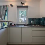 La Casa Gialla Relax In Collina Con Piscina Διαμέρισμα *