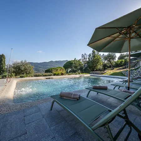 Apartment La Casa Gialla Relax In Collina Con Piscina
