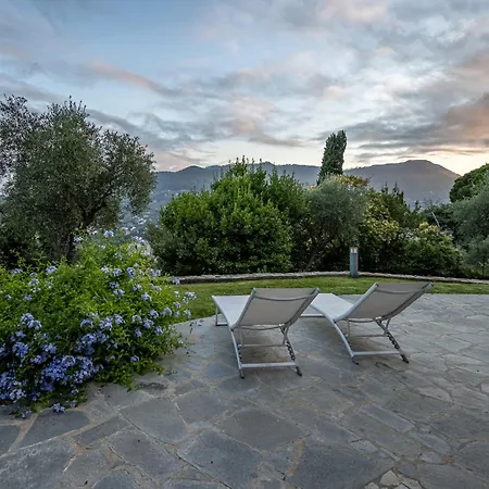 La Casa Gialla Relax In Collina Con Piscina *
