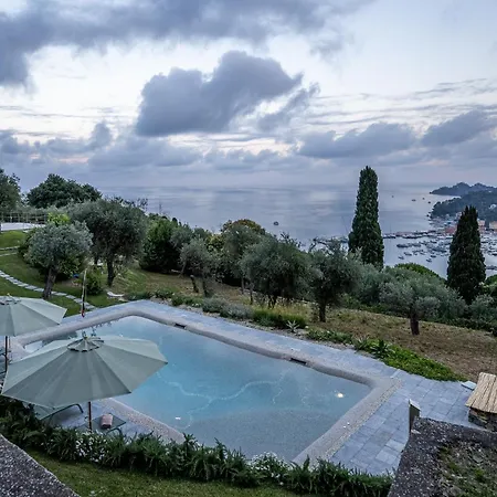 La Casa Gialla Relax In Collina Con Piscina Apartment