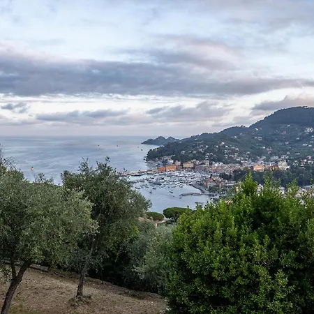 La Casa Gialla Relax In Collina Con Piscina Apartment Santa Margherita Ligure