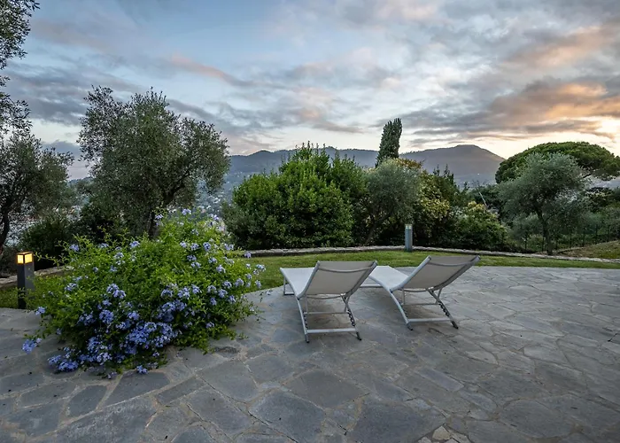 La Casa Gialla Relax In Collina Con Piscina *