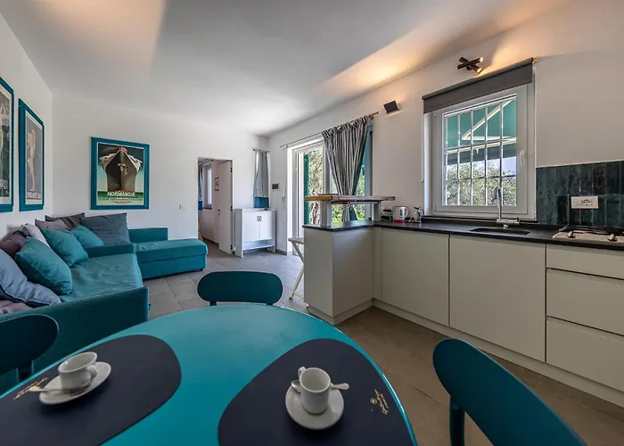 La Casa Gialla Relax In Collina Con Piscina Apartment Santa Margherita Ligure